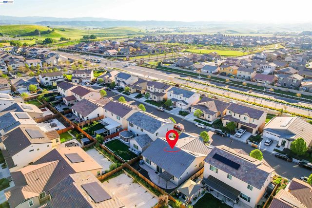 5323 Potter Valley Ln, Antioch, CA 94531