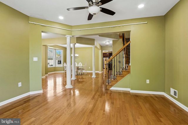 7 HORSESHOE PL, Chesterfield, NJ 08515