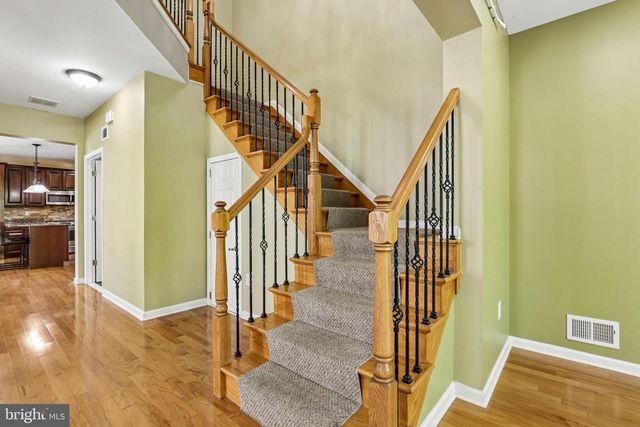 7 HORSESHOE PL, Chesterfield, NJ 08515
