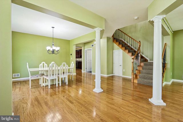 7 HORSESHOE PL, Chesterfield, NJ 08515