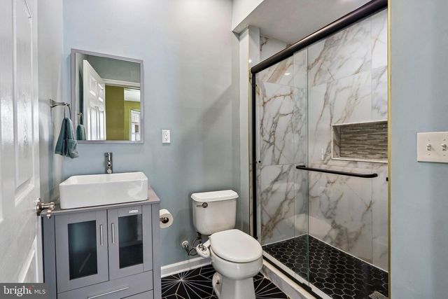 7 HORSESHOE PL, Chesterfield, NJ 08515