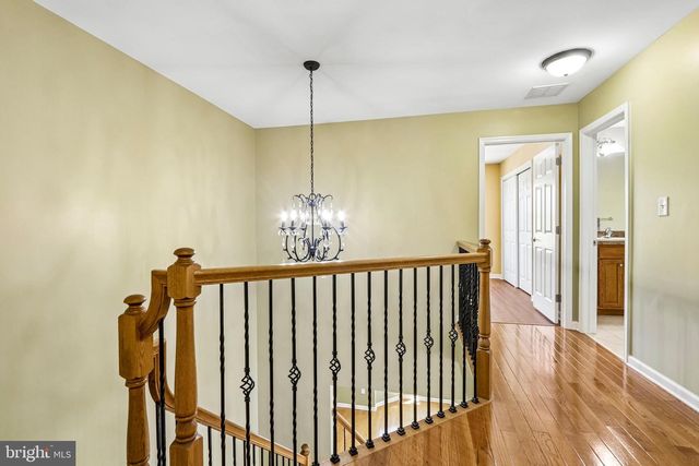 7 HORSESHOE PL, Chesterfield, NJ 08515
