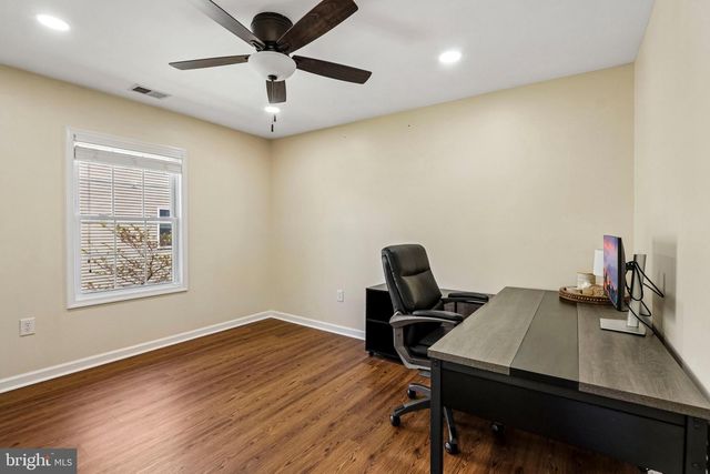 7 HORSESHOE PL, Chesterfield, NJ 08515