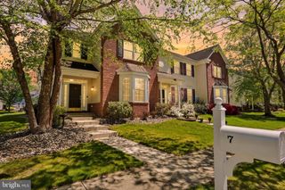7 HORSESHOE PL, Chesterfield, NJ 08515