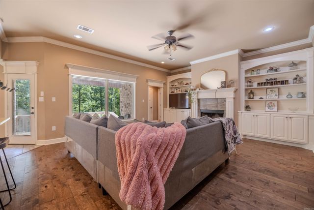 6136 Stone Chase Drive Drive, Benton, AR 72019
