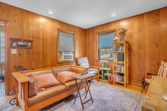 402 Liberty Street, East Chicago, IN 46312