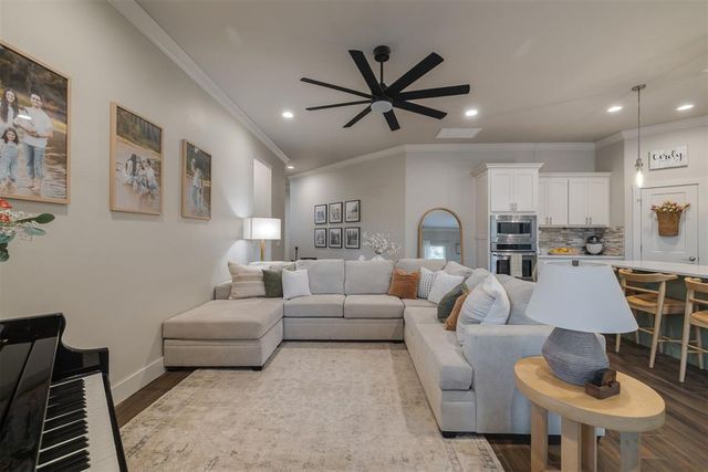 17908 Mounts Farm Road, Edmond, OK 73012