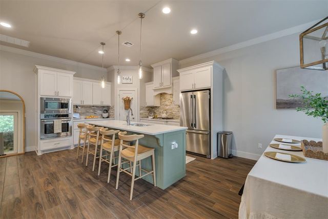 17908 Mounts Farm Road, Edmond, OK 73012