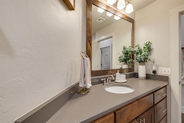 17908 Mounts Farm Road, Edmond, OK 73012