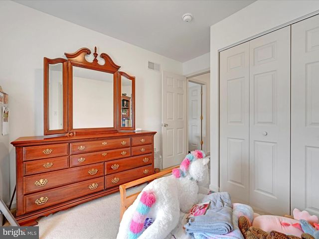 39 HERON DR, Denver, PA 17517