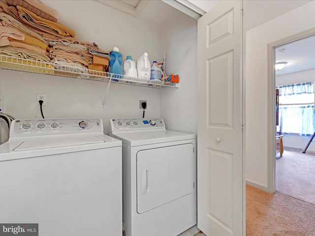 39 HERON DR, Denver, PA 17517