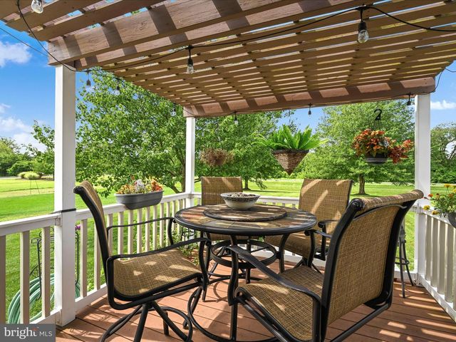 39 HERON DR, Denver, PA 17517