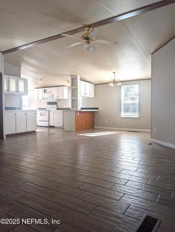 147 MELANIE Lane, Middleburg, FL 32068