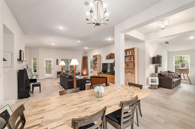 8179 NE 8TH PLACE, High Springs, FL 32643
