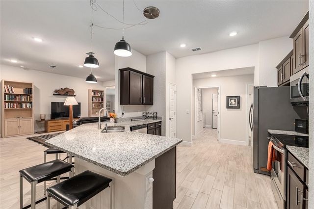 8179 NE 8TH PLACE, High Springs, FL 32643