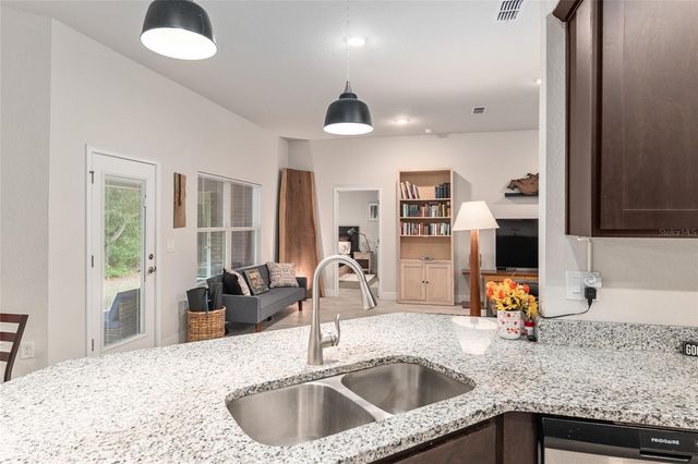 8179 NE 8TH PLACE, High Springs, FL 32643