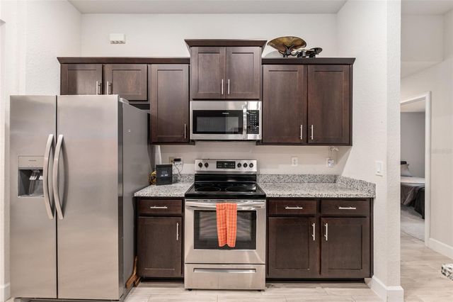 8179 NE 8TH PLACE, High Springs, FL 32643