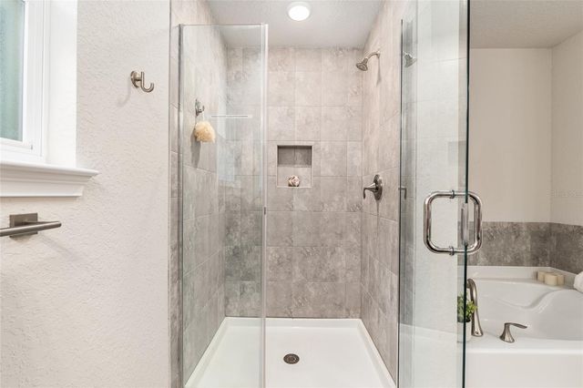 8179 NE 8TH PLACE, High Springs, FL 32643