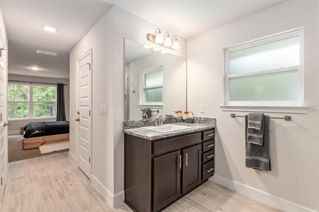 8179 NE 8TH PLACE, High Springs, FL 32643