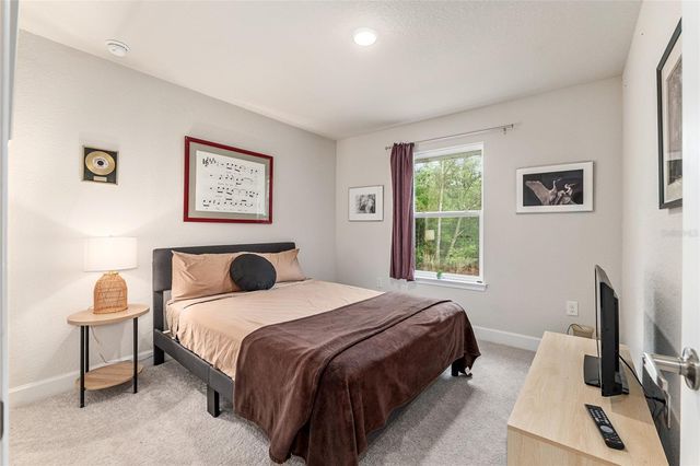 8179 NE 8TH PLACE, High Springs, FL 32643