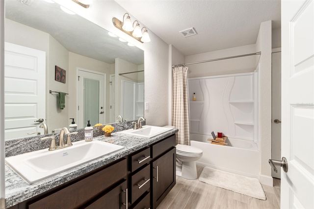8179 NE 8TH PLACE, High Springs, FL 32643