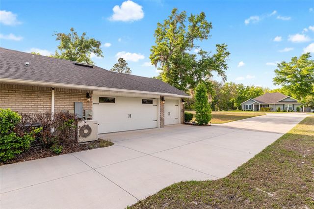 8179 NE 8TH PLACE, High Springs, FL 32643