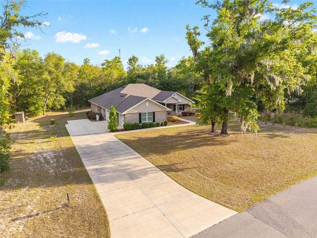 8179 NE 8TH PLACE, High Springs, FL 32643