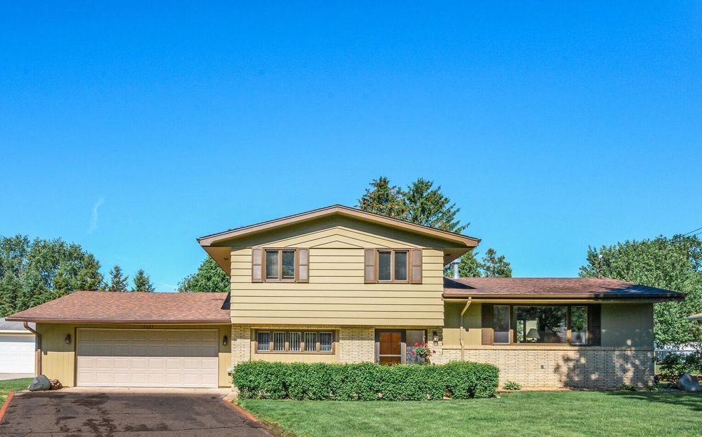 14625 Chianti Avenue W, Rosemount, MN 55068