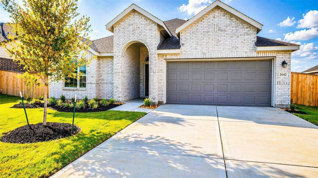2642 Olivine Stone Drive, Rosenberg, TX 77469