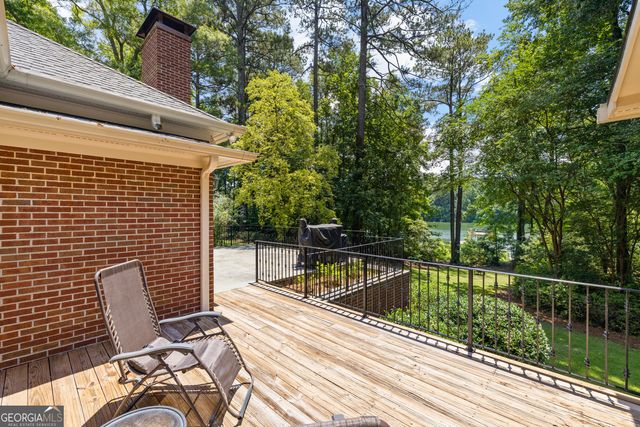 114 Willowcrest Way, Lagrange, GA 30240
