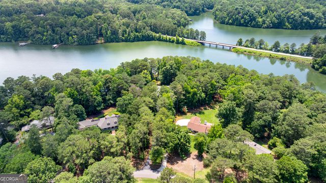 114 Willowcrest Way, Lagrange, GA 30240