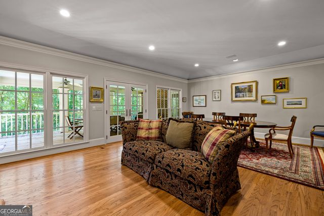 114 Willowcrest Way, Lagrange, GA 30240