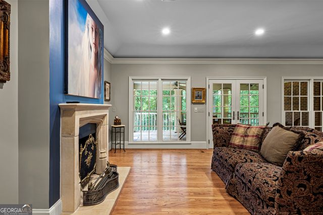 114 Willowcrest Way, Lagrange, GA 30240