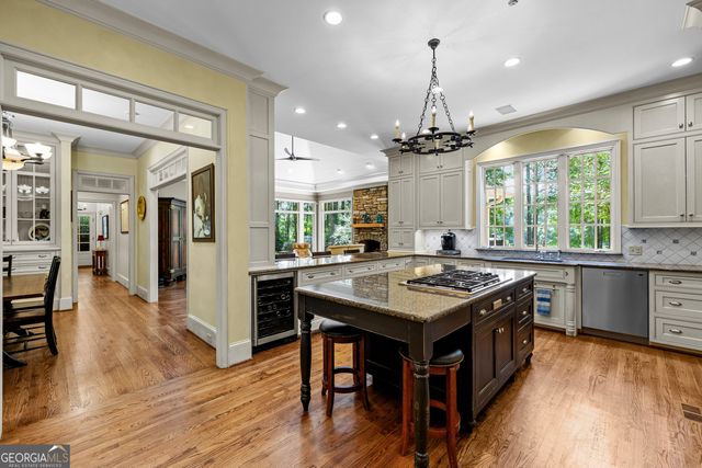114 Willowcrest Way, Lagrange, GA 30240