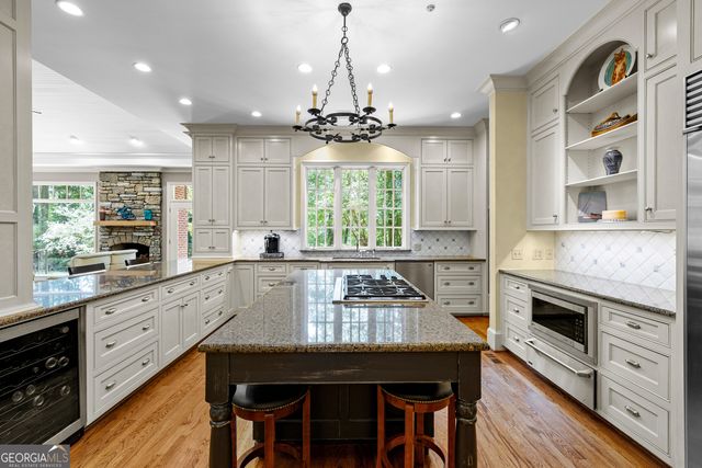 114 Willowcrest Way, Lagrange, GA 30240
