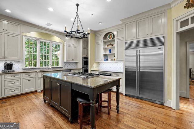 114 Willowcrest Way, Lagrange, GA 30240