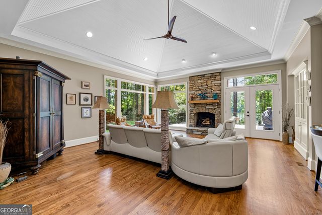 114 Willowcrest Way, Lagrange, GA 30240