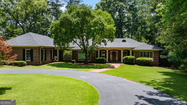 114 Willowcrest Way, Lagrange, GA 30240