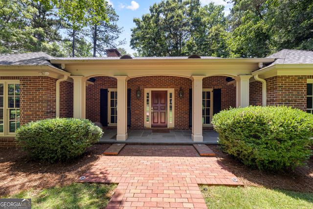 114 Willowcrest Way, Lagrange, GA 30240