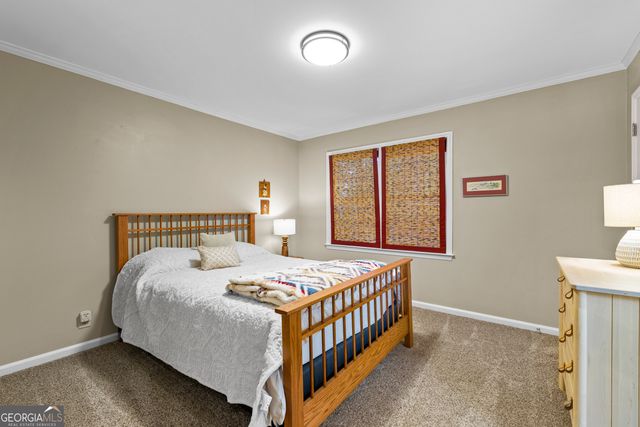 114 Willowcrest Way, Lagrange, GA 30240