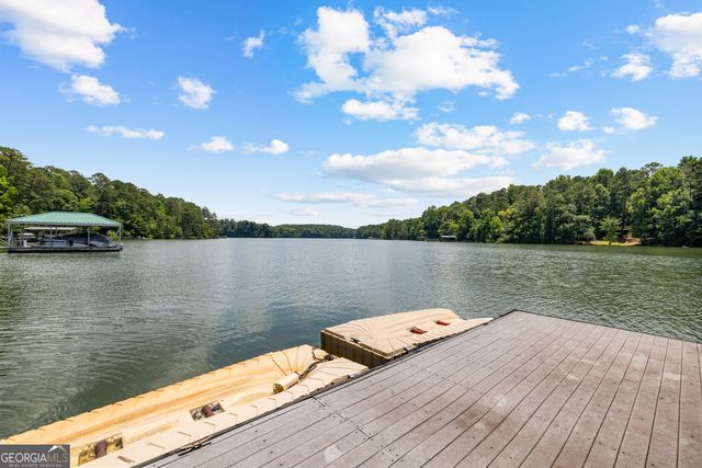 114 Willowcrest Way, Lagrange, GA 30240