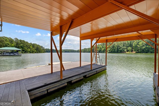 114 Willowcrest Way, Lagrange, GA 30240