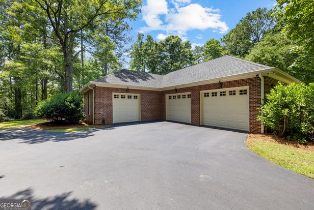 114 Willowcrest Way, Lagrange, GA 30240