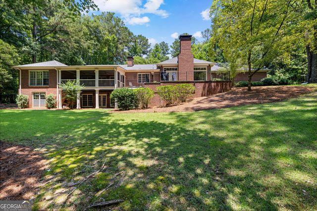 114 Willowcrest Way, Lagrange, GA 30240