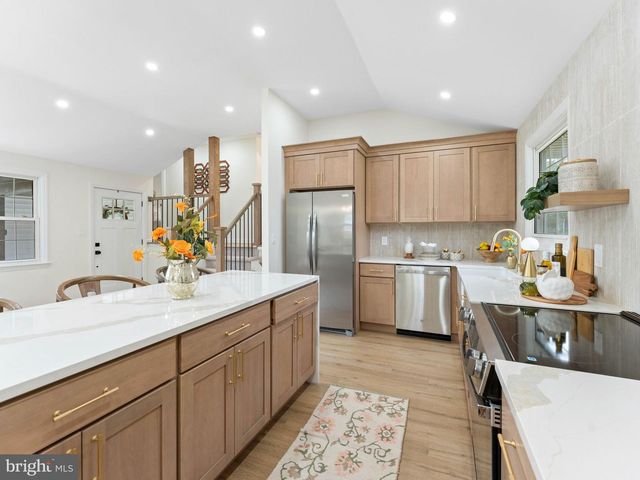 1106 YORK RD, Cherry Hill, NJ 08034