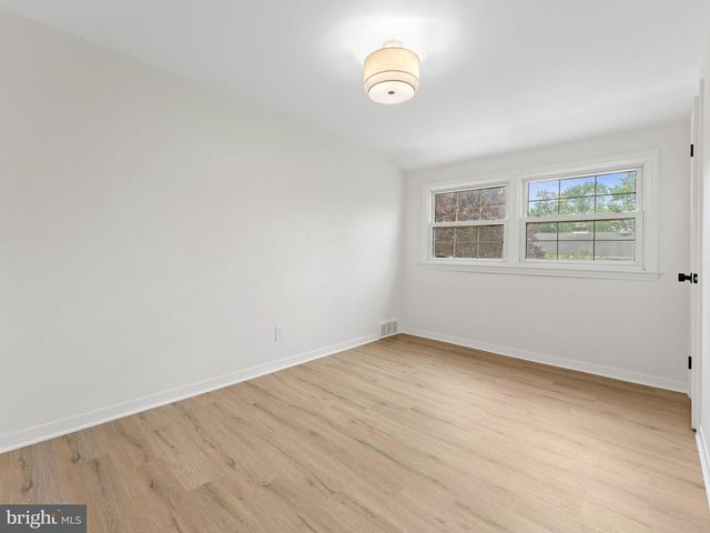 1106 YORK RD, Cherry Hill, NJ 08034