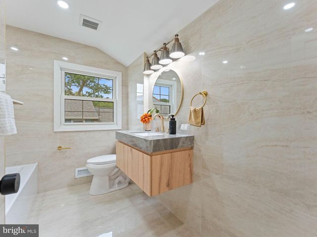 1106 YORK RD, Cherry Hill, NJ 08034