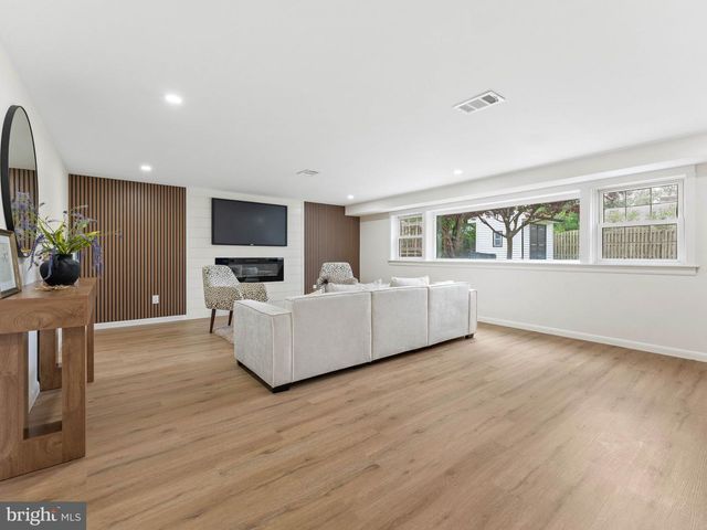 1106 YORK RD, Cherry Hill, NJ 08034