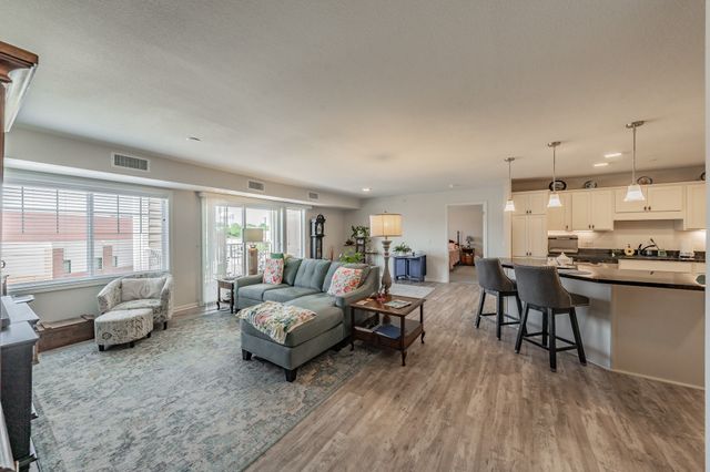 8381 Davis Boulevard 208, North Richland Hills, TX 76182
