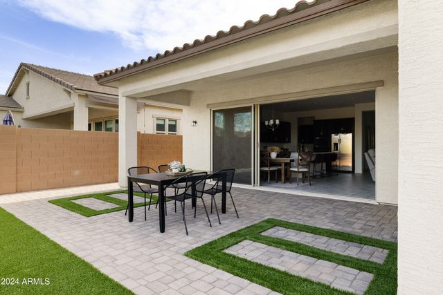 20948 E ARROWHEAD Trail, Queen Creek, AZ 85142